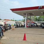 Pertamax Naik Hampir Rp4.000 per Liter, Warga Pilih Antre Pertalite