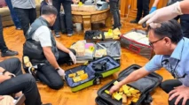 Penggeledahan 12 Lokasi Bongkar Brankas Berisi Emas 74 Kg dan Valas, Rumah Jampidsus Febrie Jadi Sorotan