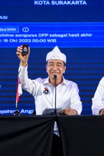 Saat Jokowi dan Grace Natalie Beda Nada soal PSI, Ditakuti vs Partai Kecil
