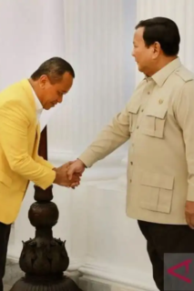 Prabowo Sudah Dikunci Golkar, Mengapa Posisi Gibran Belum Pasti?